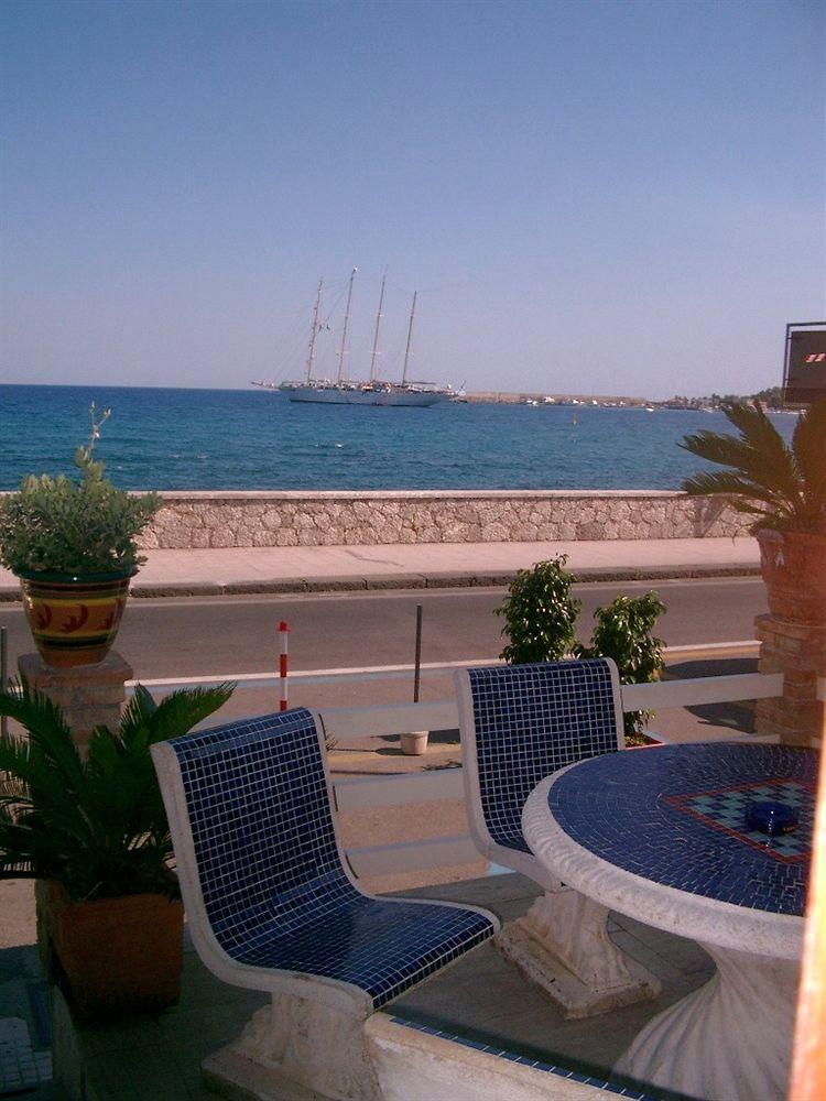Hotel La Riva Giardini Naxos Exterior photo