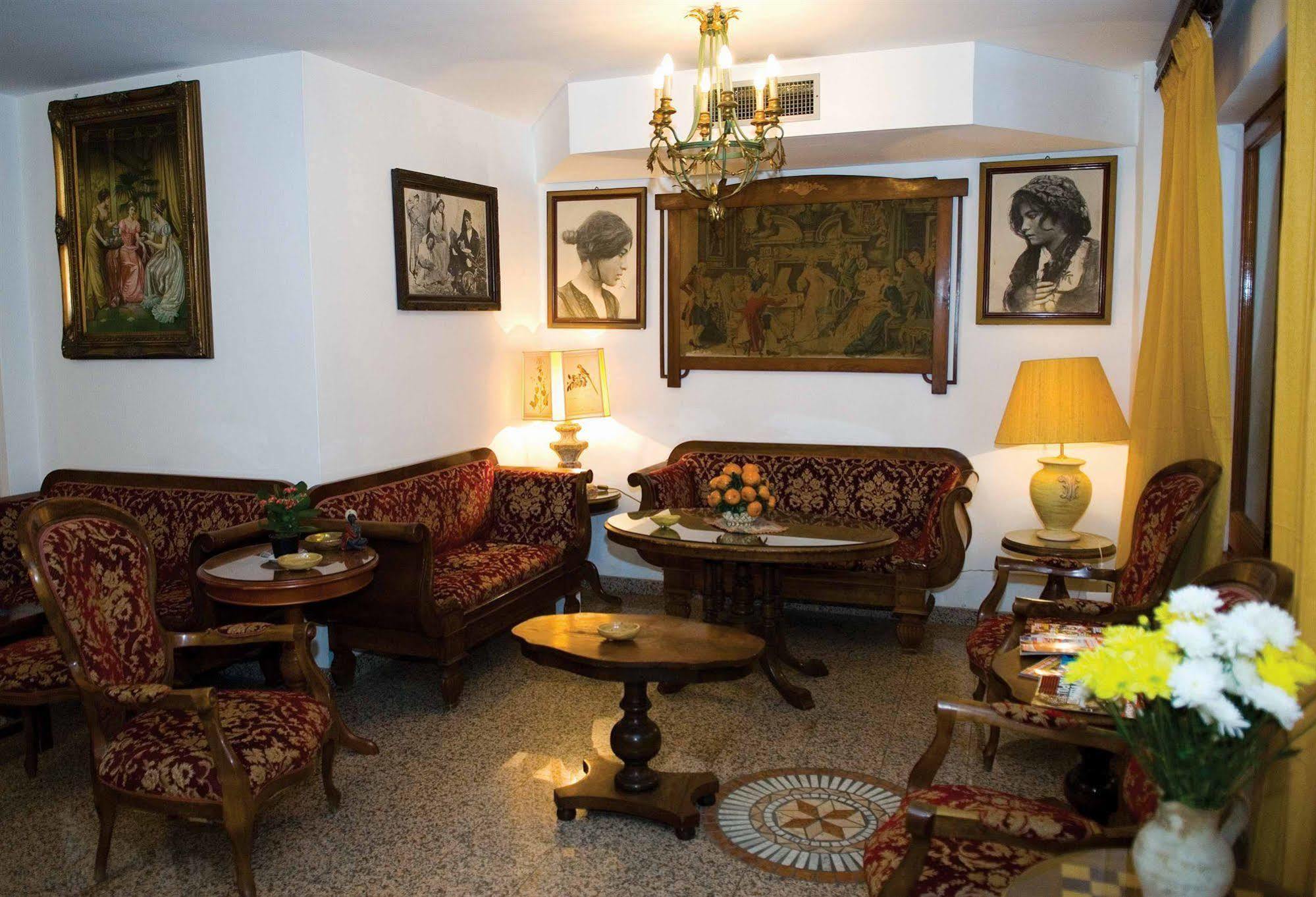 Hotel La Riva Giardini Naxos Exterior photo